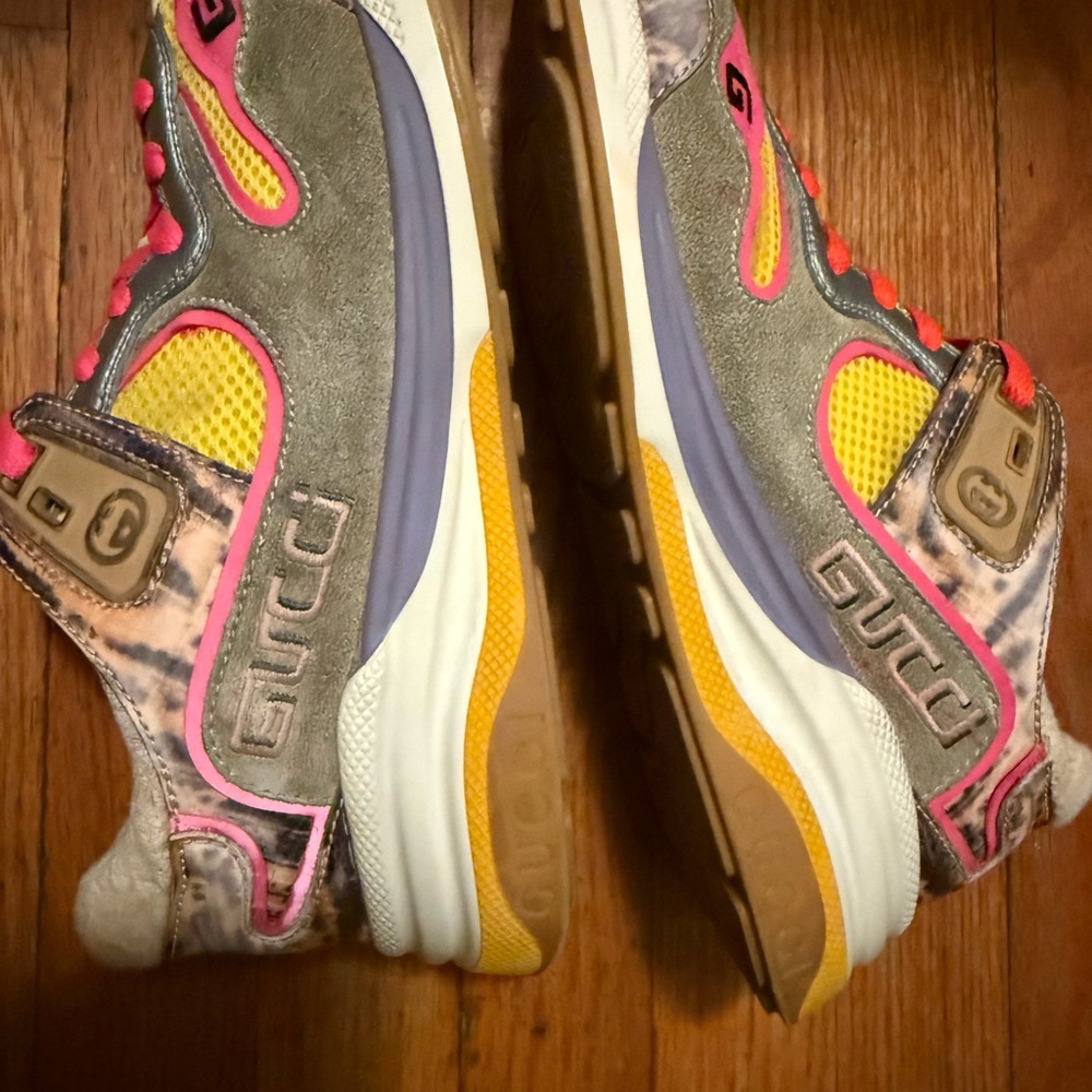 Gucci women Gray and Yellow Sneakers